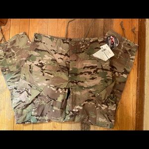 Mens NWT Medium US Army Camoflauge Combat Trouser Pants ACU Defender
